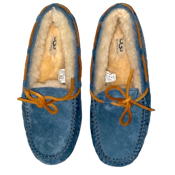 UGG Shoes - UGG Dakota Suede leather slippers in blue size 7  Leather strings wool lining 7